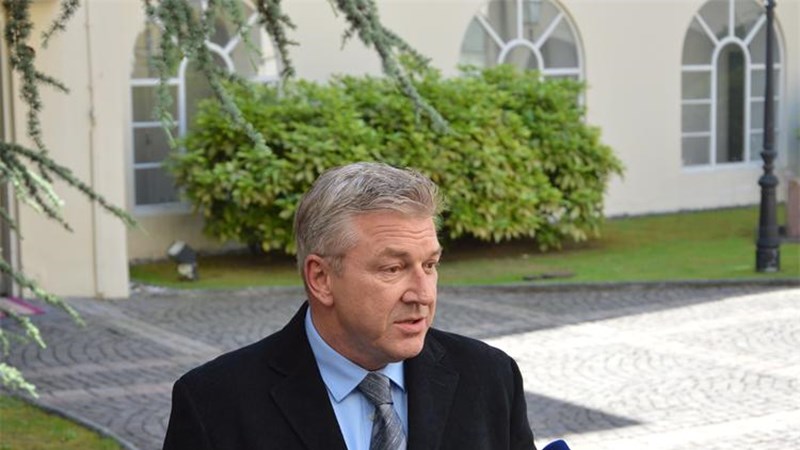 Ministar Ostojić: Slovenija mora shvatiti da su brojke takve; mi zadržavamo 5000 ljudi, drugih  5000 moramo propustiti